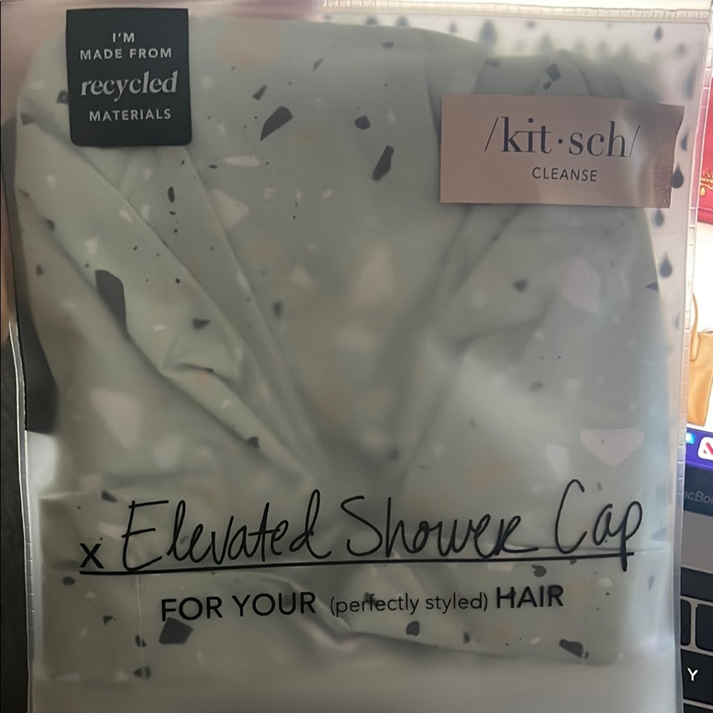 Chic Shower Turban - Picture 2 of 3